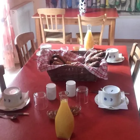 Les Hortensias Gr 34 - D'hotes Bed & Breakfast *