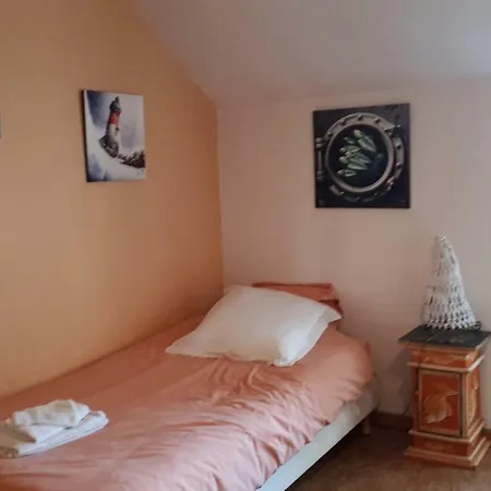 Les Hortensias Gr 34 - D'hotes Bed & Breakfast *